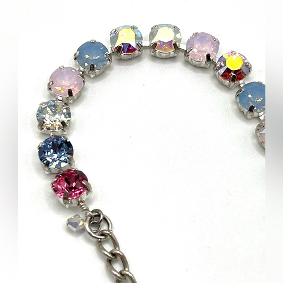 Fashion Jewelry Crystals Bracelet DRD - Picture 3 of 5